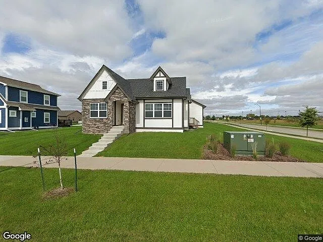 602 SW Magazine Rd — Photo 2