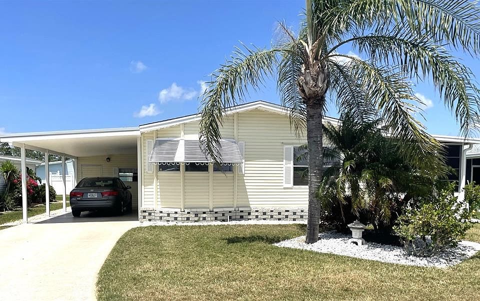 1st image of 537 Amberjack Dr