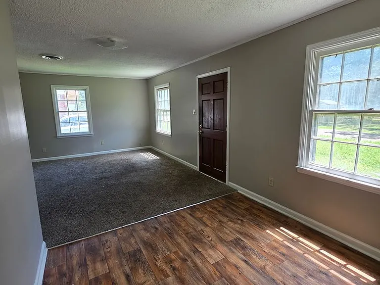 1808 Scottwood St — Photo 7