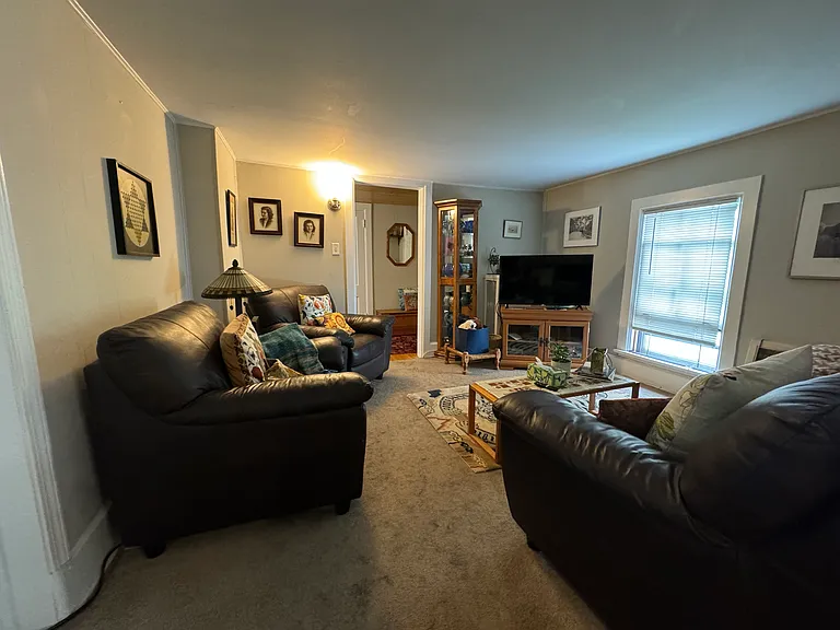 431 W Franklin Ave #2 — Photo 3