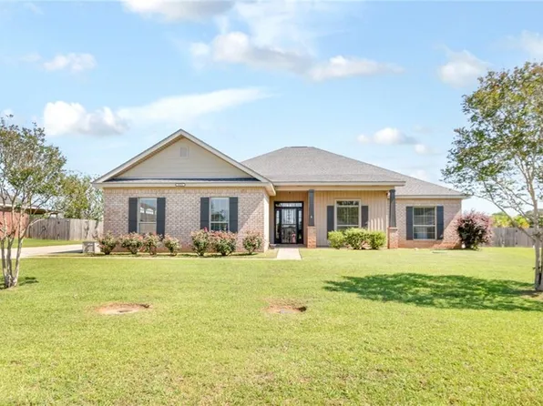9050 Labrador Trl, Theodore, AL 36582