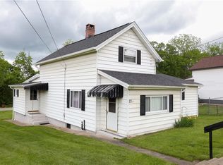 23 Main St, Daisytown, PA 15427