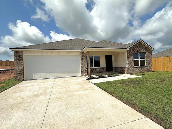 21233 River Mist Dr, Harrah, OK 73045