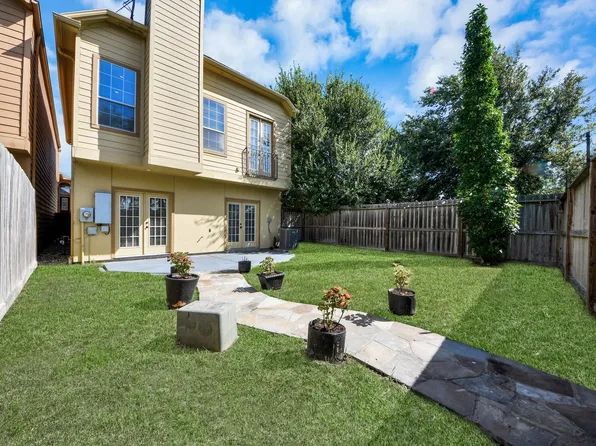 10815 Almeda Park Dr, Houston, TX 77045