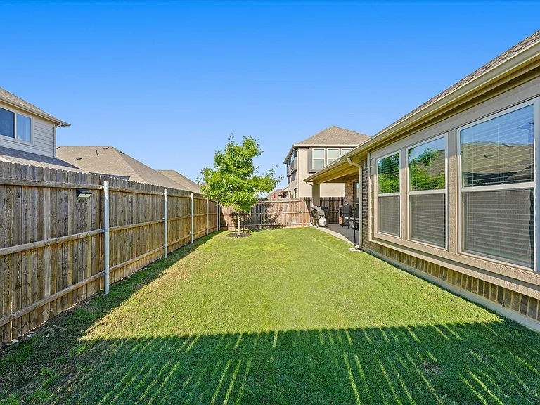 4129 Snowberry Ln — Photo 16