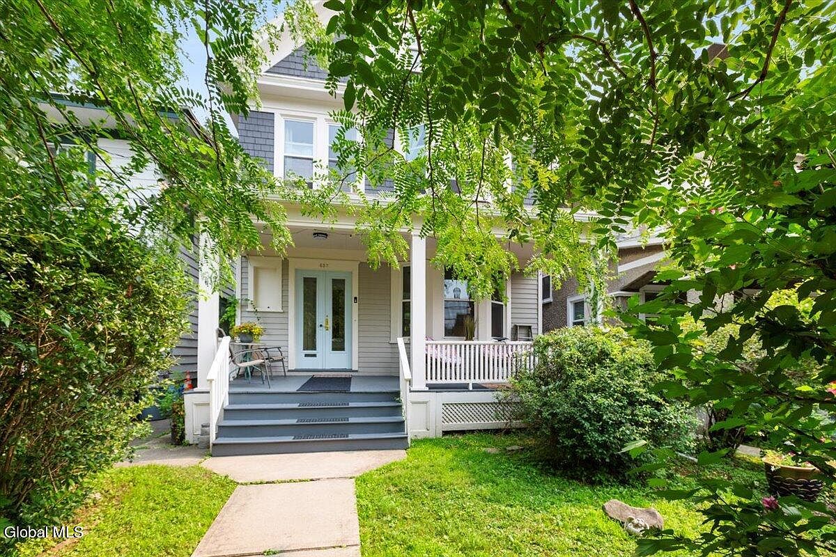 1st image of 657 Morris Street