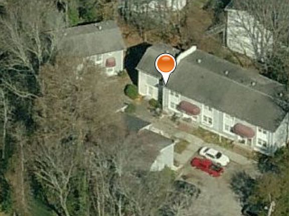 Aerial view - 201 Cedar St.