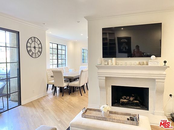 2nd image of 10323 Almayo Ave APT 202