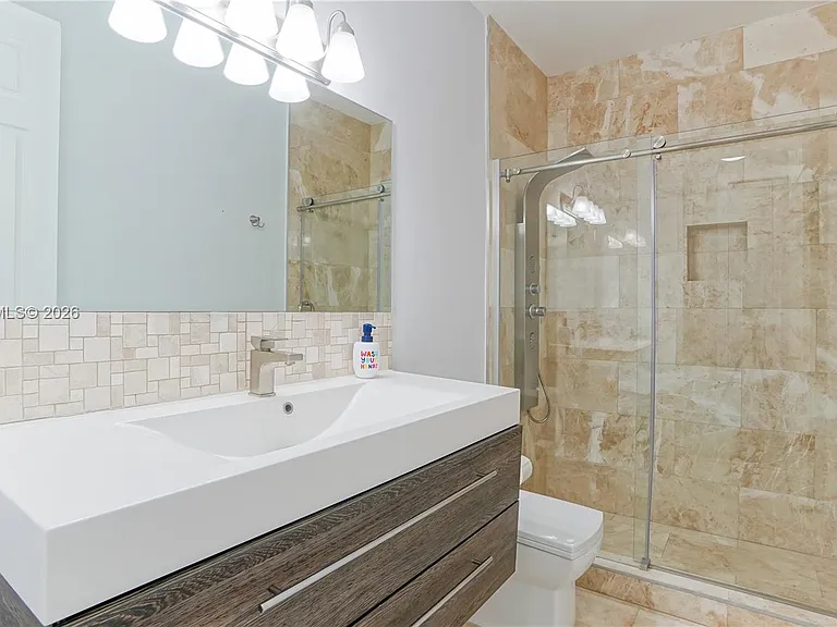 6950 SW 97th Ave — Photo 33