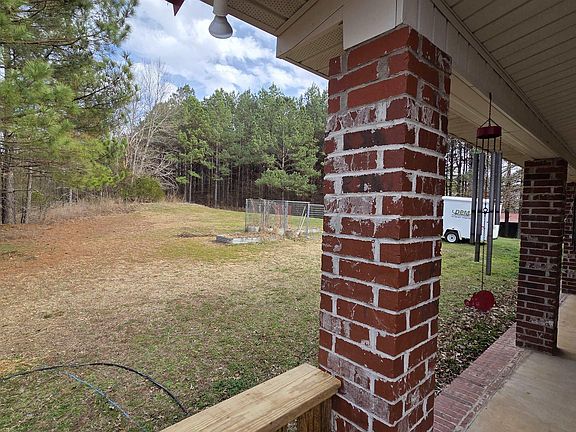 4th image of 655 Charton Rd