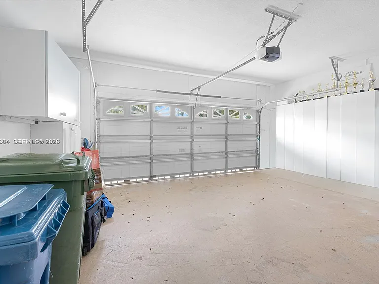 1102 Camellia Cir — Photo 22