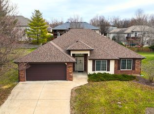 7002 Madison Creek Dr, Columbia, MO 65203