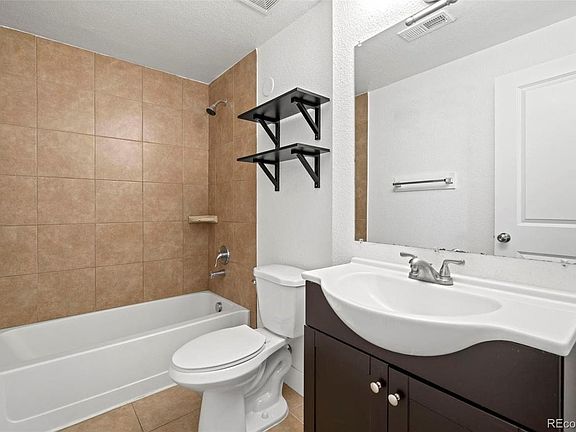 4th image of 3475 E 36th Ave