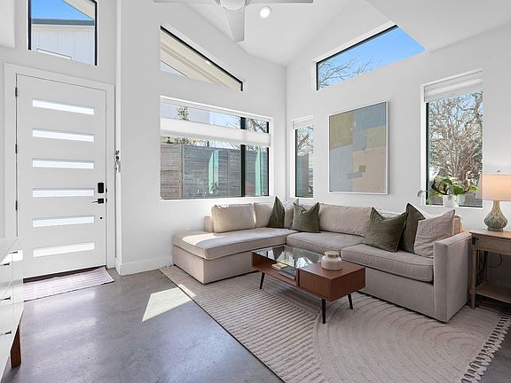 2nd image of 1168 Ridgeway Dr Unit 2