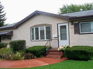 870 Pinnacle Rd, Pittsford, NY 14534