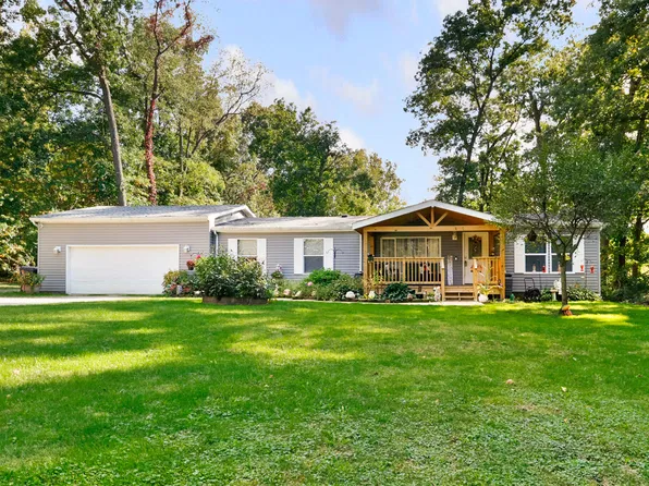 62 E Division Rd, Valparaiso, IN 46383