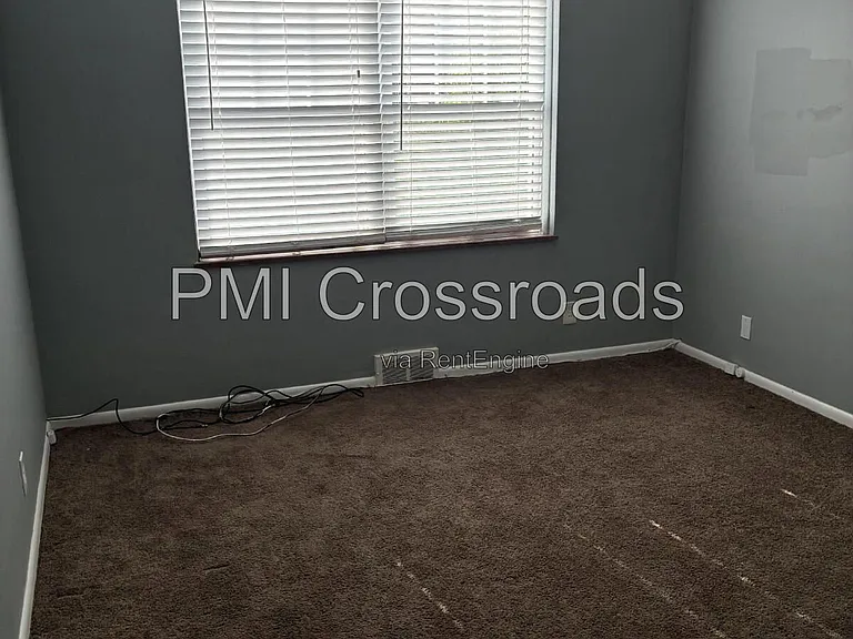 Riviera Manor — Photo 19