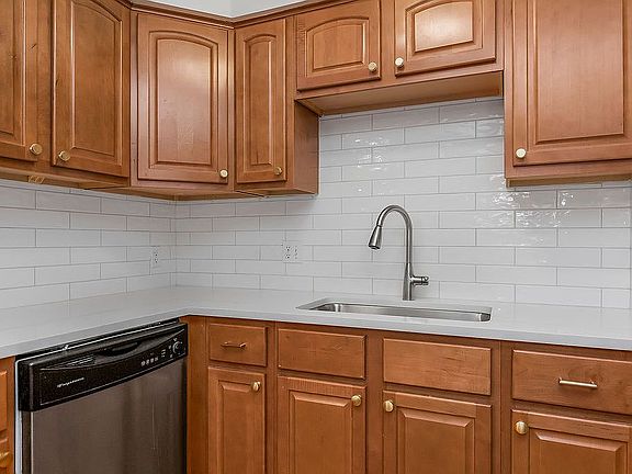 New countertops / backsplash
