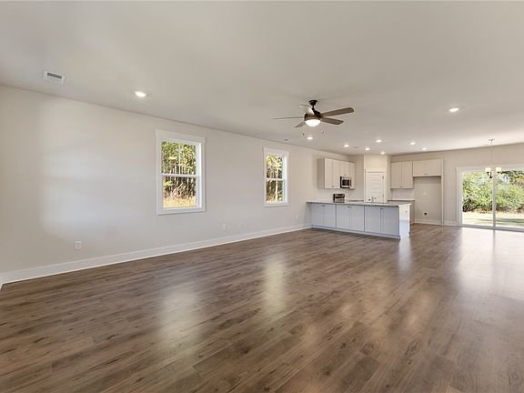 4th image of 117 Big Woods Cir