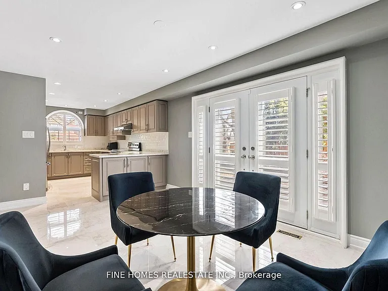 109 Angelina Ave — Photo 10