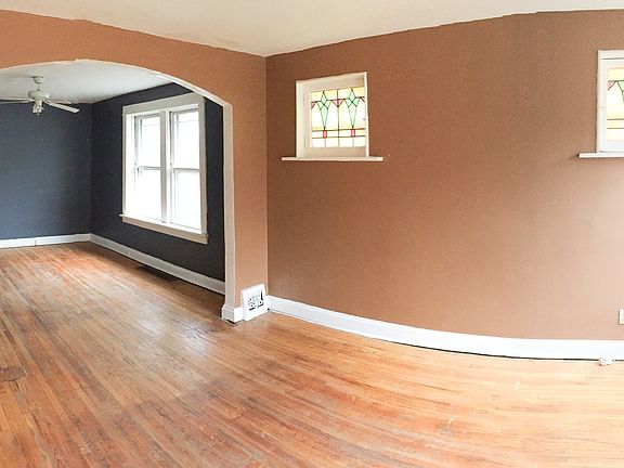 2nd image of 4443 Grace Ave