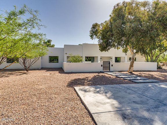 3rd image of 6426 E Santa Aurelia St