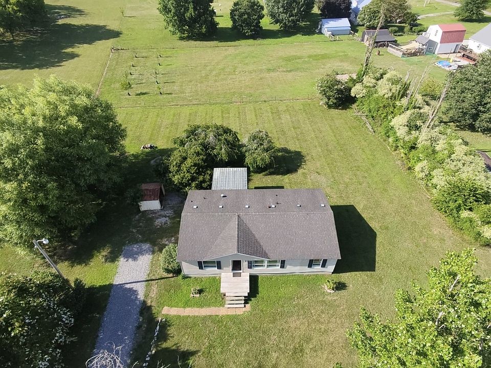 1st image of 6 Preston Ln