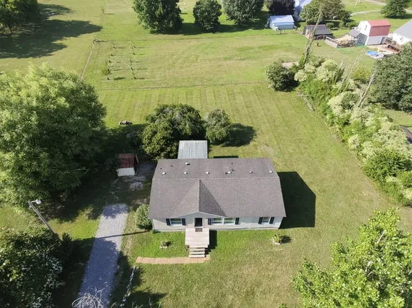 6 Preston Ln, Elmwood, TN 38560