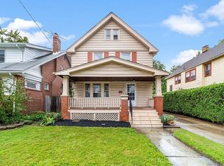 2200 Wascana Ave, Lakewood, OH
