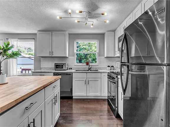 5th image of 39 Lucerne Ct