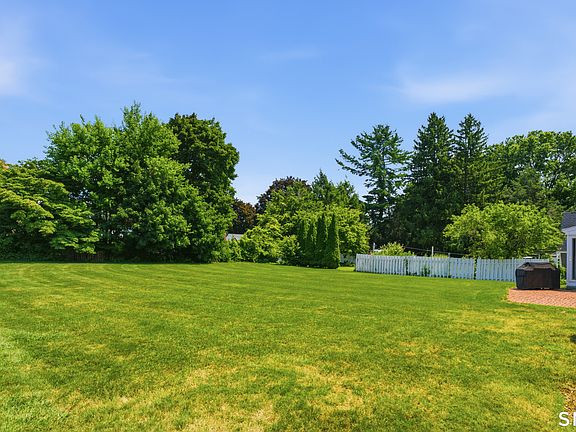 4th image of 74 Boulter Road