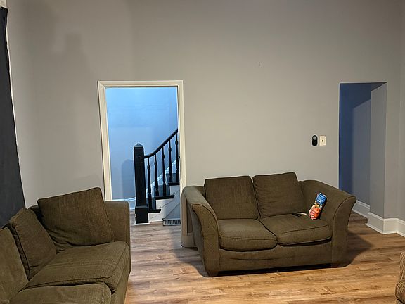 5th image of 318 Klotter Ave
