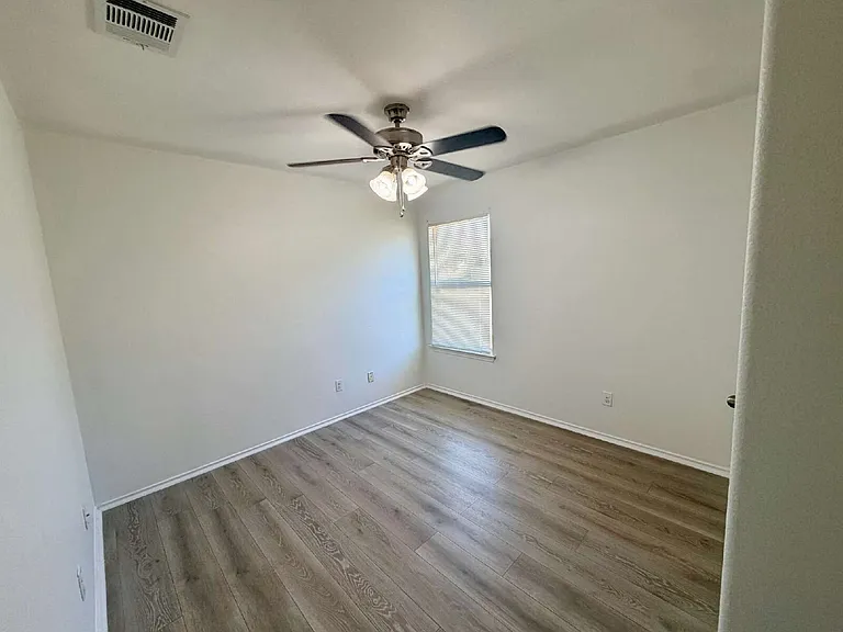 1148 Shadow Creek Blvd — Photo 15