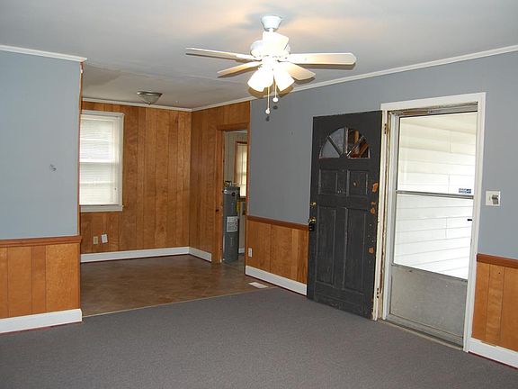 3rd image of 122 Westdale Ave