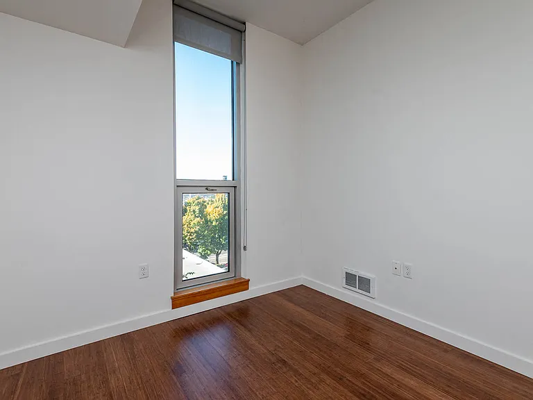 Central Eastside Lofts | Richmond Living Room