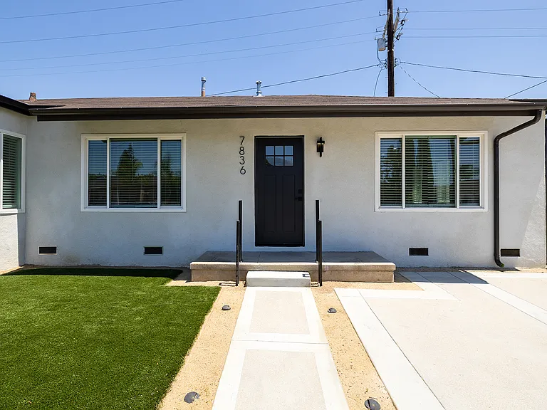 7836 Claybeck Ave — Photo 2