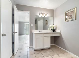 8202 Misty Ridge Ln, Houston, TX 77071