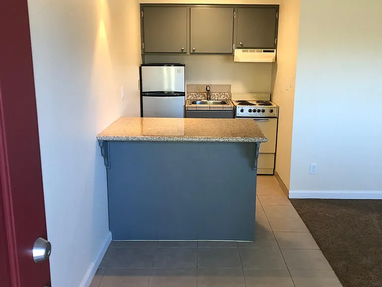 342 Reno Ave — Photo 2