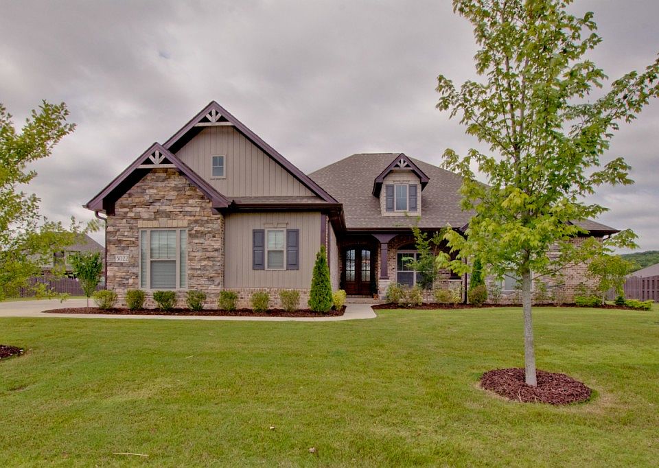 1st image of 3022 Laurel Cove Way SE