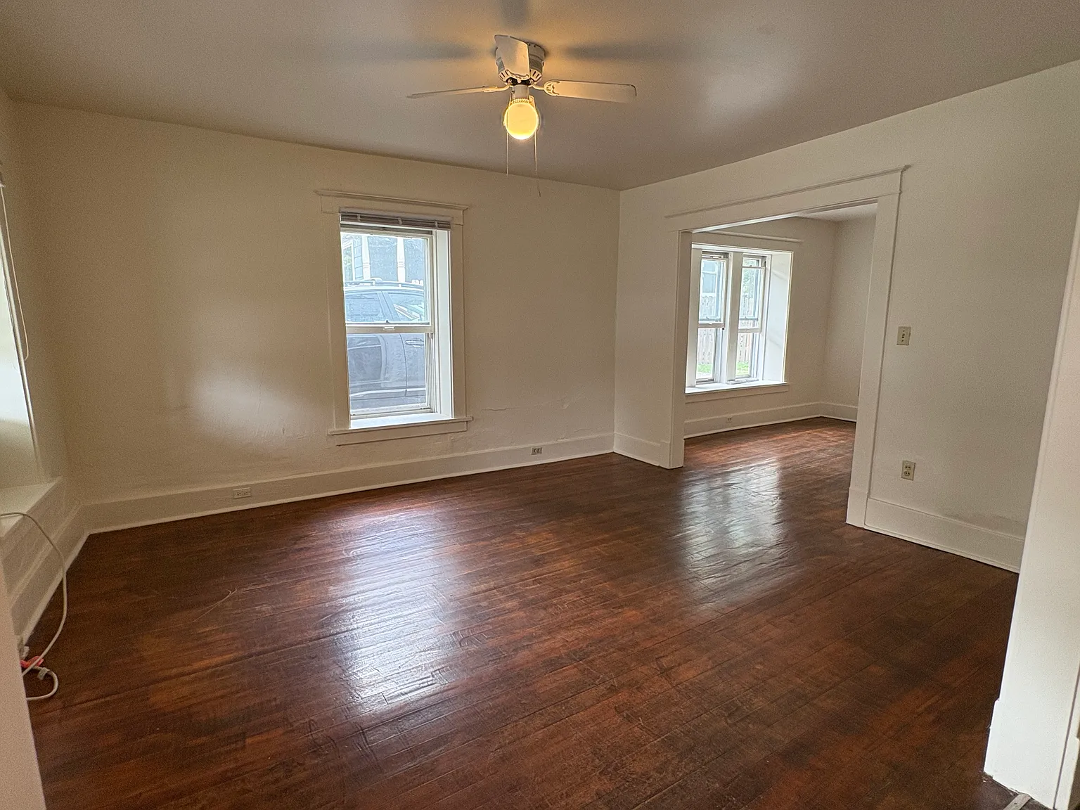 3 bed, 1287 sqft, $1,950 — Photo 3