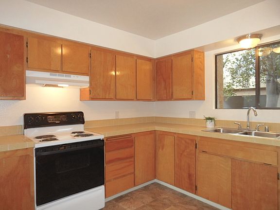 3rd image of 8683 Lemon Ave APT 03