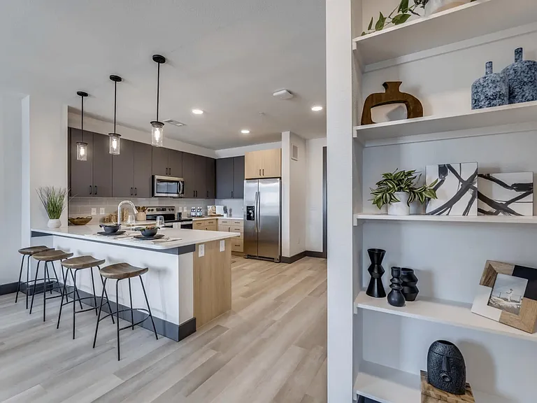 5540 Sofia Pl — Photo 4