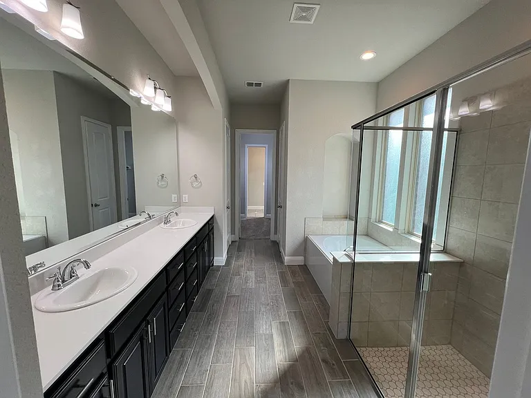 616 Ardath Rd — Photo 17
