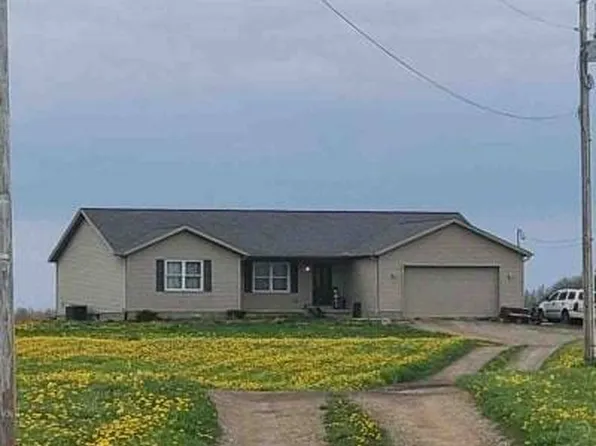 747 E Britton Rd, Burbank, OH 44214