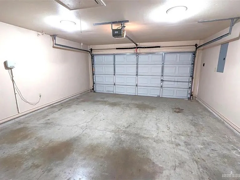 401 E Shasta Ave — Photo 14