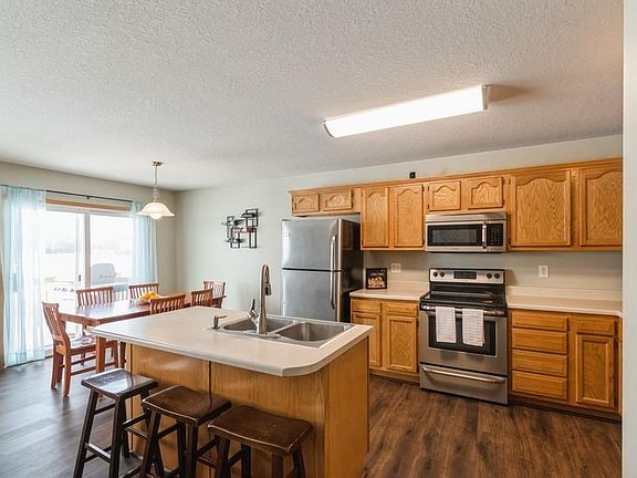 4th image of 3905 Welbeck Dr
