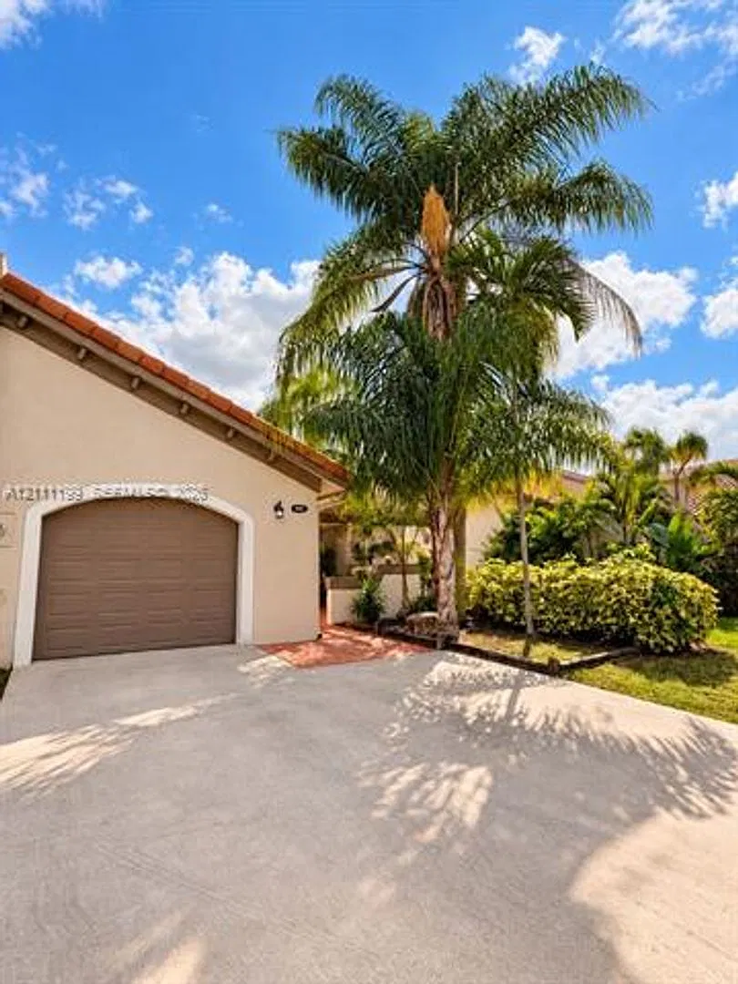 11404 SW 87th Ter th 11404, Miami, FL 33173 — Photo 2