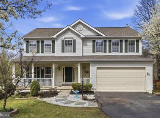 2932 Nicely Ct, Dumfries, VA 22026