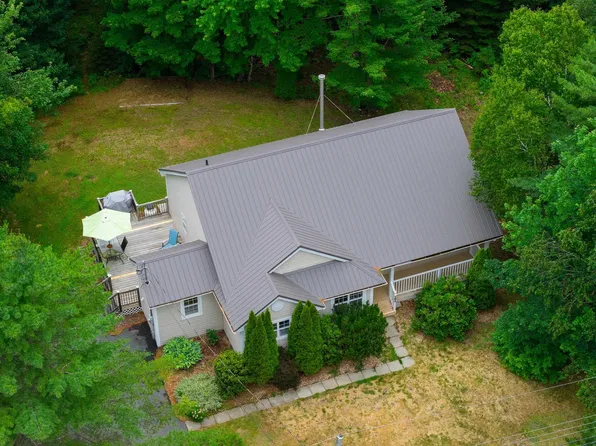 104 Bluenose Ave, Pleasantville, NS B0R 1G0