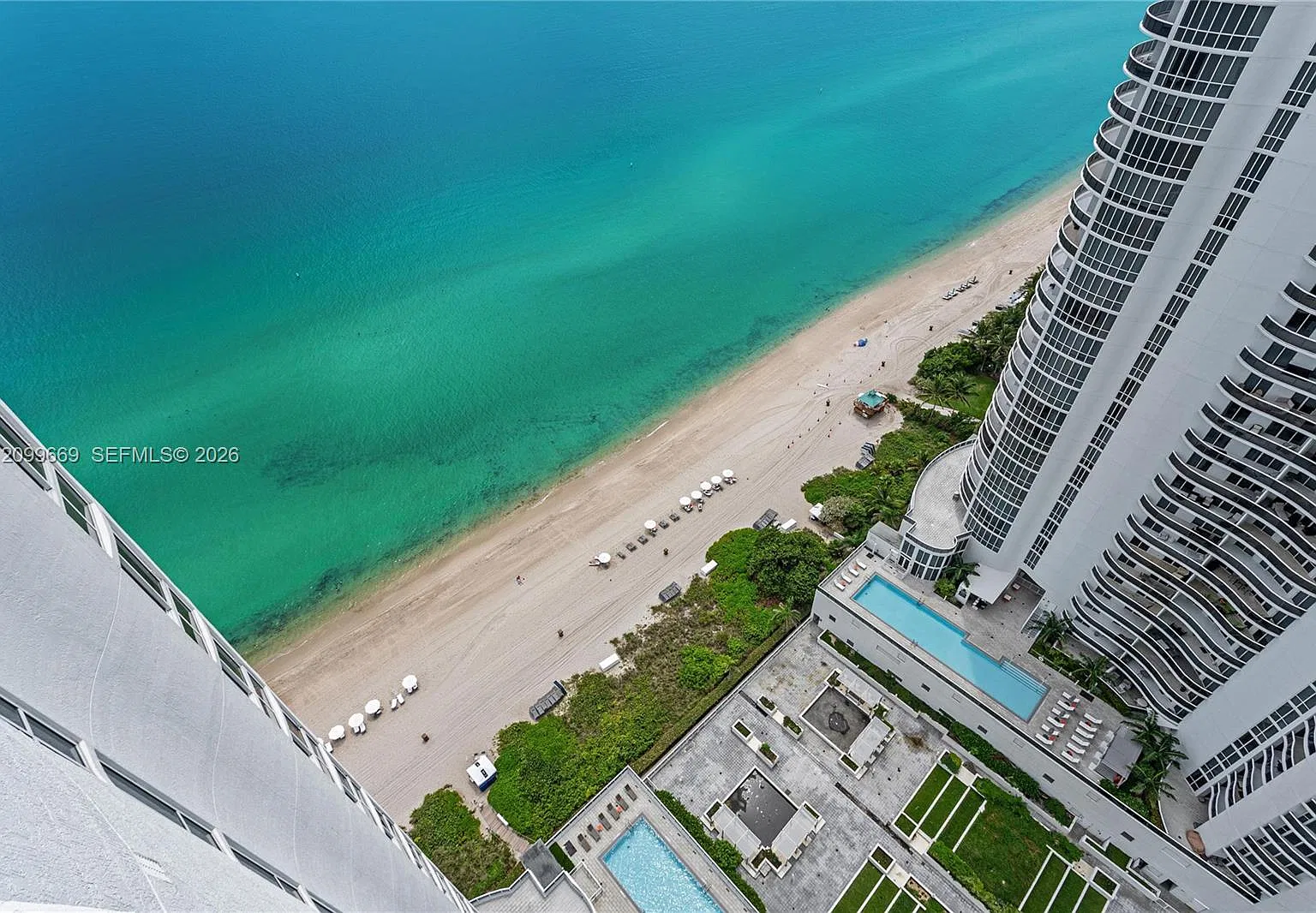 Tdr Tower I Condo — Photo 4